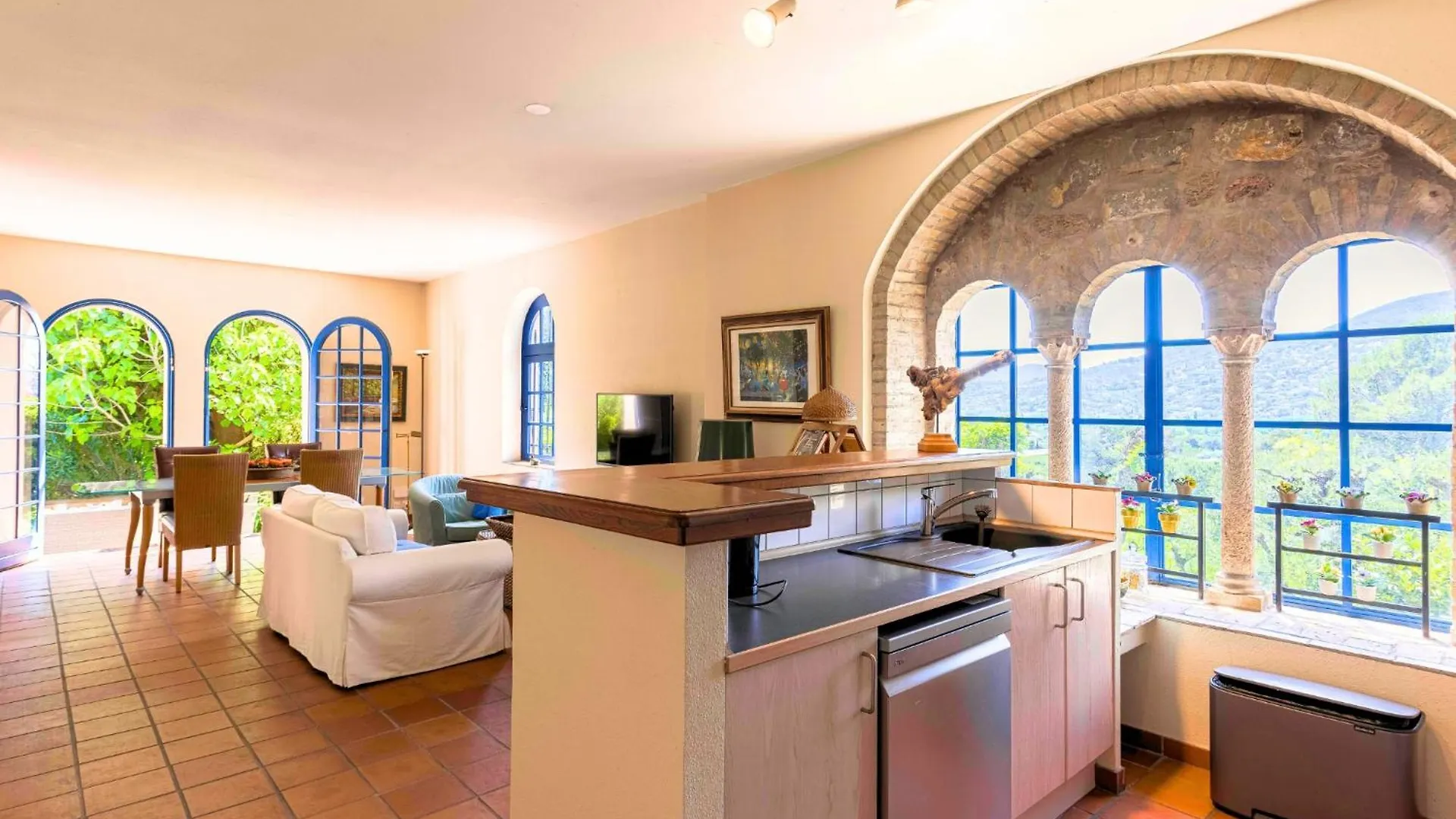 Manoir De Duke - Piscine, Parc Arbore, Clim, Parking Gratuit Cannes 0*,  France